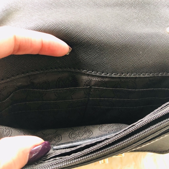 Michael Kors Sloan Small Gusset Crossbody Purse - Picture 5 of 8